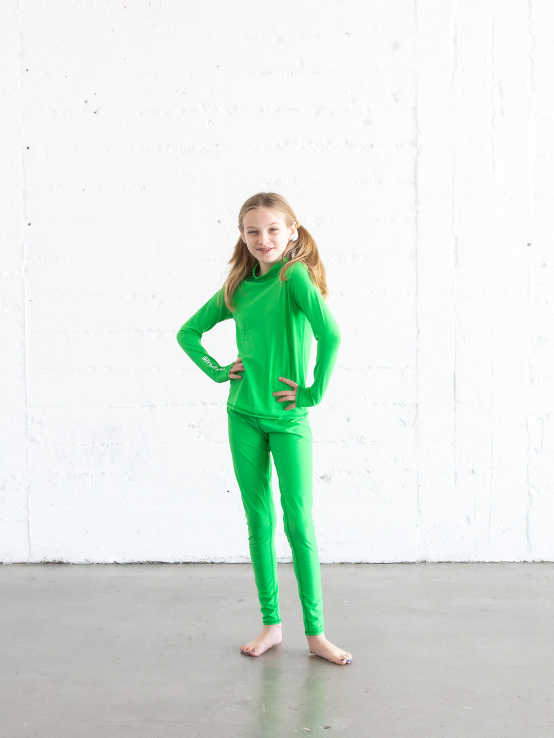 Girl's Pullover Rash Guard - Kelly Green