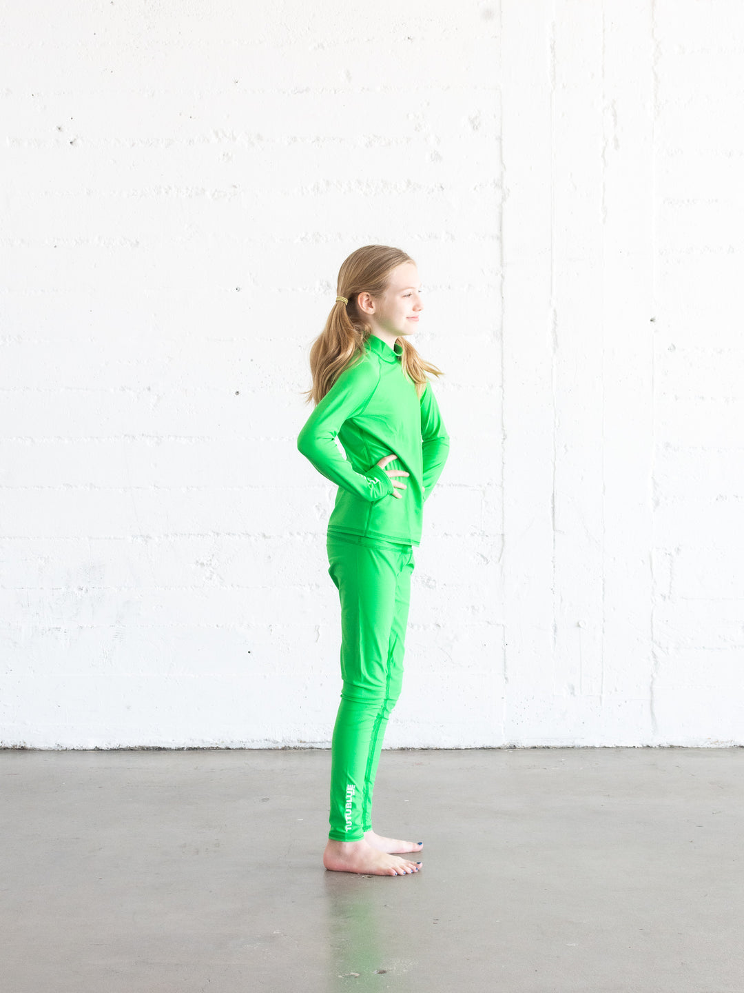 Girl's Pullover Rash Guard - Kelly Green