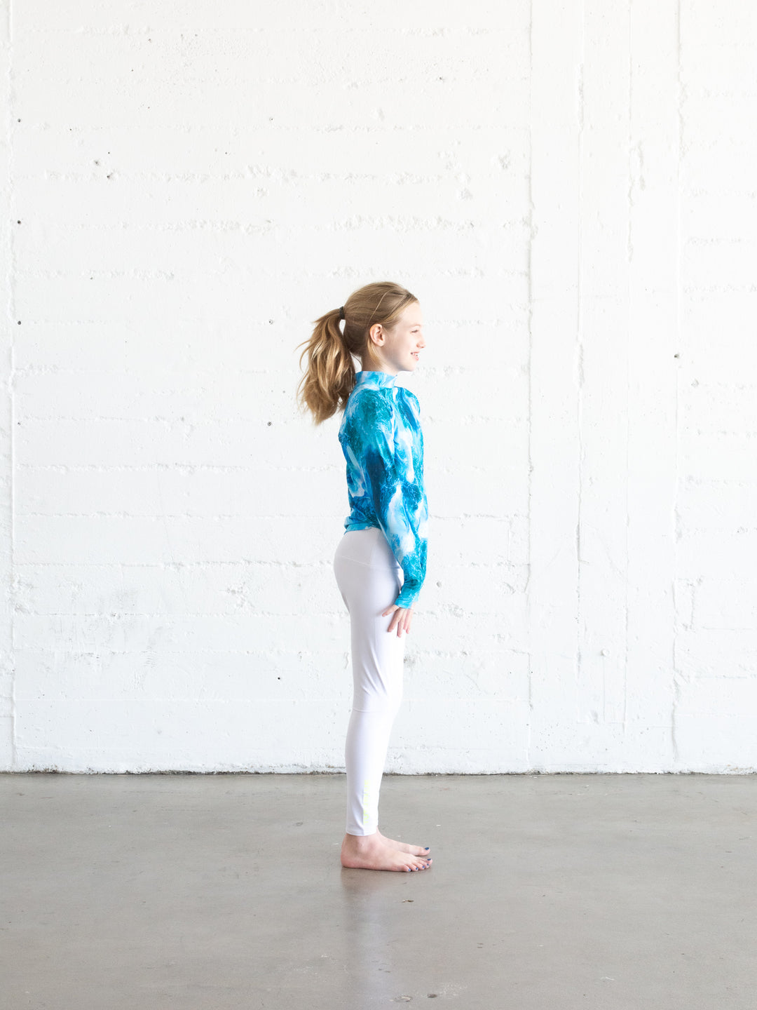 Girl's Pullover Rash Guard - Waves