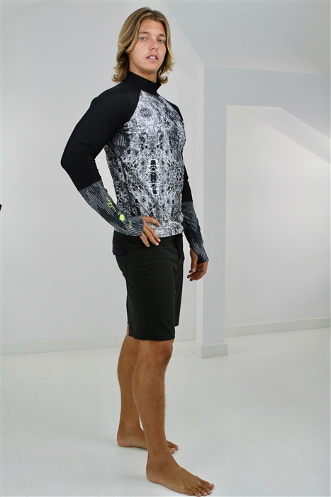 Men's Pullover Rash Guard - Black Sea