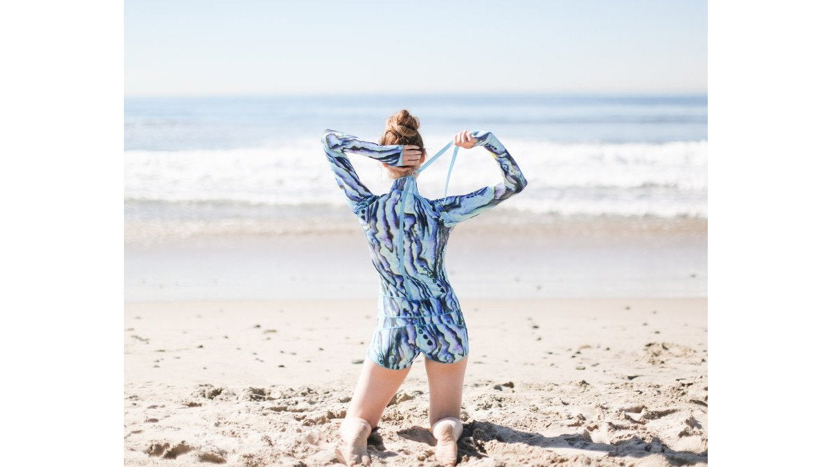 How to Choose Stylish Sun Protective Swimwear