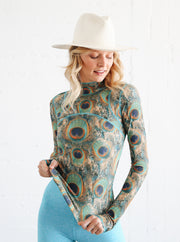 WOMEN'S PULLOVER RASH GUARD - PEACOCK